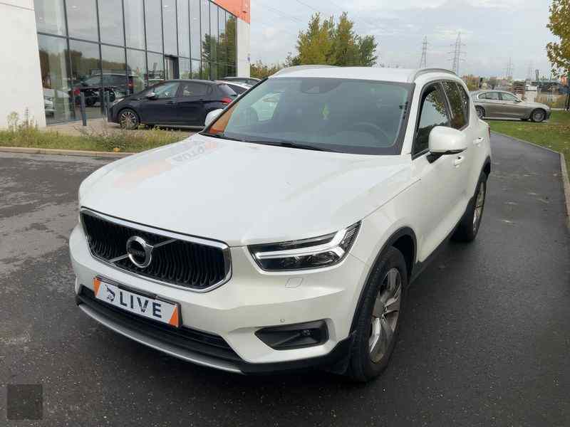 Car image VOLVO C40
