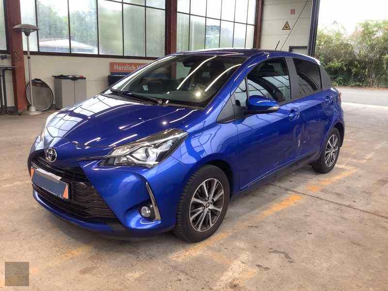 Car image TOYOTA Yaris