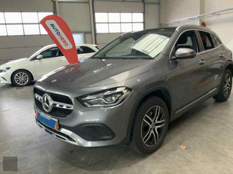 Slika vozila MERCEDES-BENZ GLA-Class