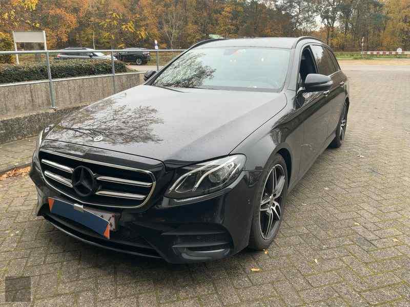 Slika vozila MERCEDES-BENZ E-Class