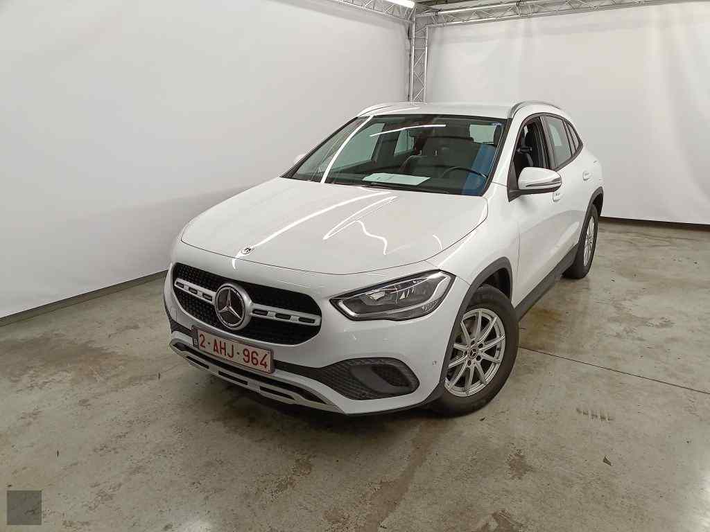Slika vozila MERCEDES-BENZ GLA-Class