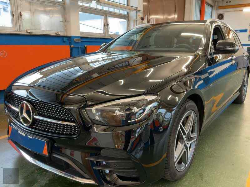 Slika vozila MERCEDES-BENZ E-Class