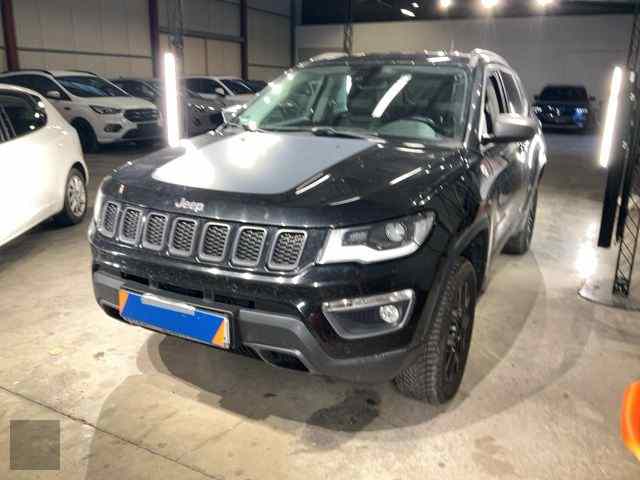Slika vozila JEEP Compass