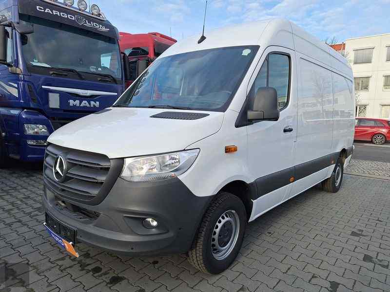 Slika vozila MERCEDES-BENZ T-Class