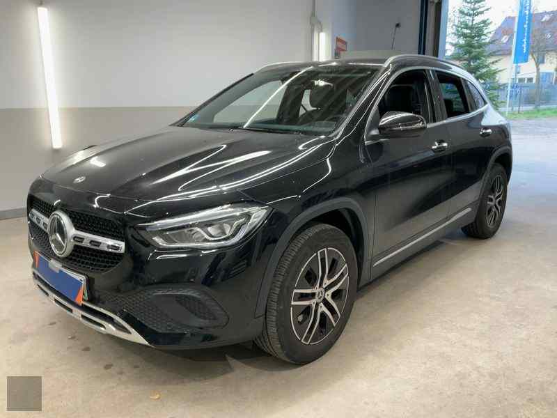 Slika vozila MERCEDES-BENZ GLA-Class