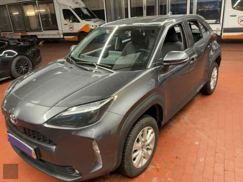 Slika vozila TOYOTA Yaris Cross