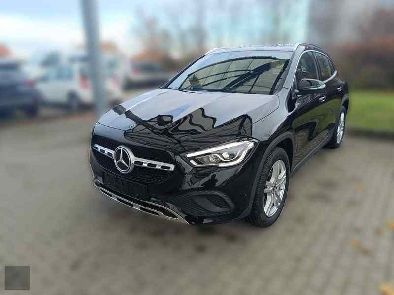 Slika vozila MERCEDES-BENZ GLA-Class