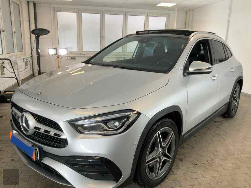 Slika vozila MERCEDES-BENZ GLA-Class