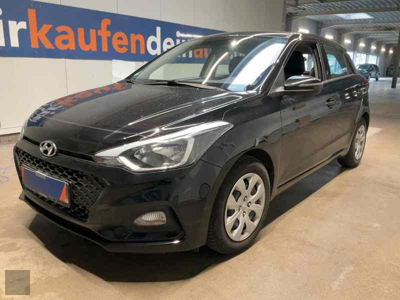 Slika vozila HYUNDAI i20