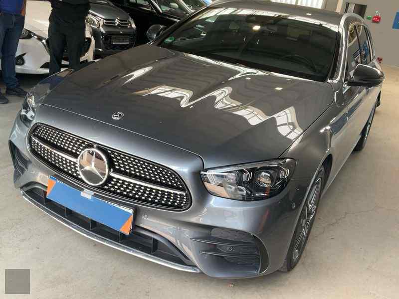 Slika vozila MERCEDES-BENZ E-Class