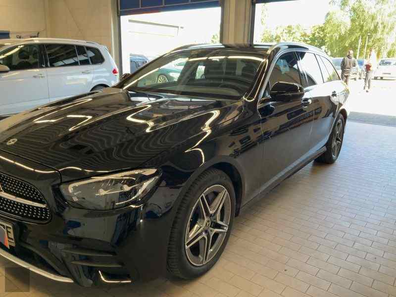 Slika vozila MERCEDES-BENZ E-Class