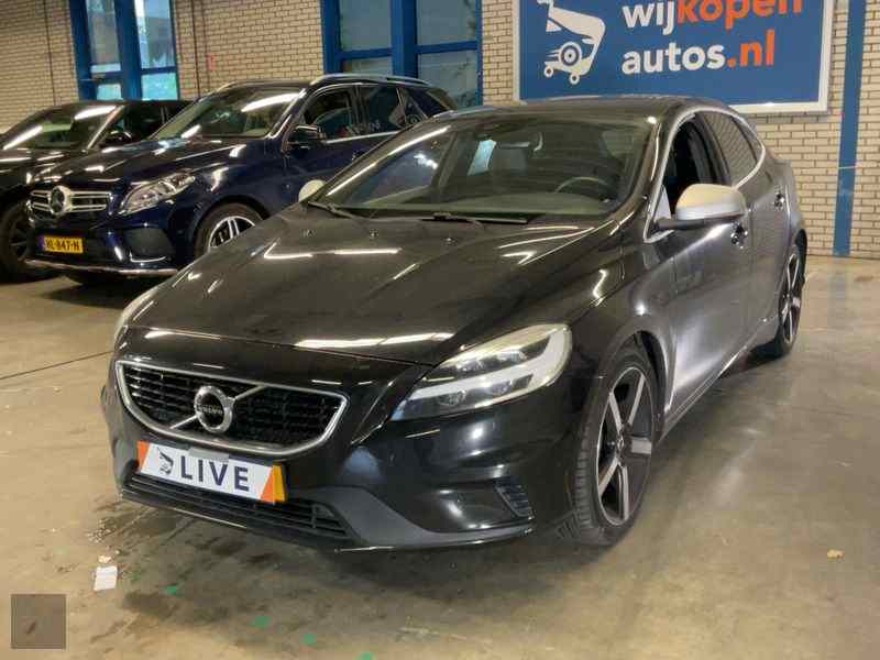 Slika vozila VOLVO V40