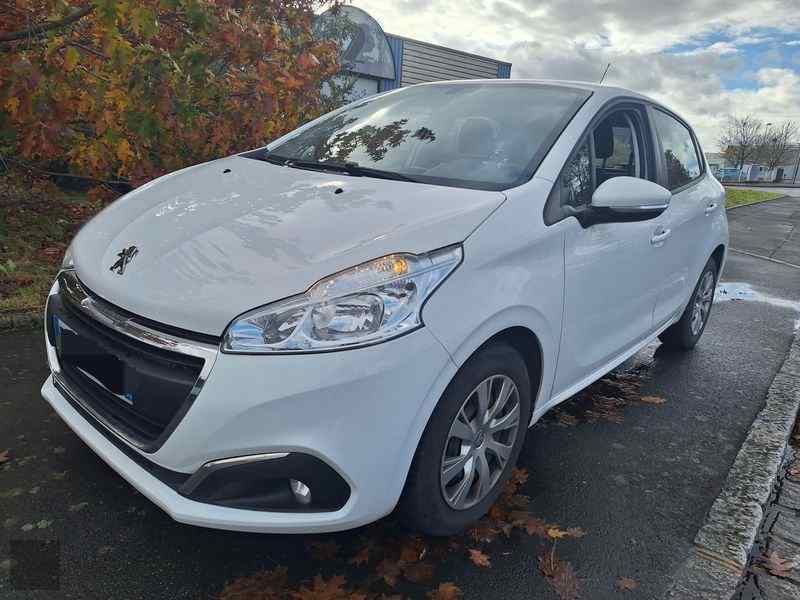 Slika vozila PEUGEOT 208