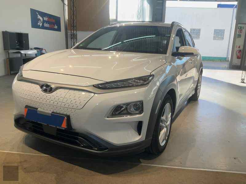 Slika vozila HYUNDAI KONA