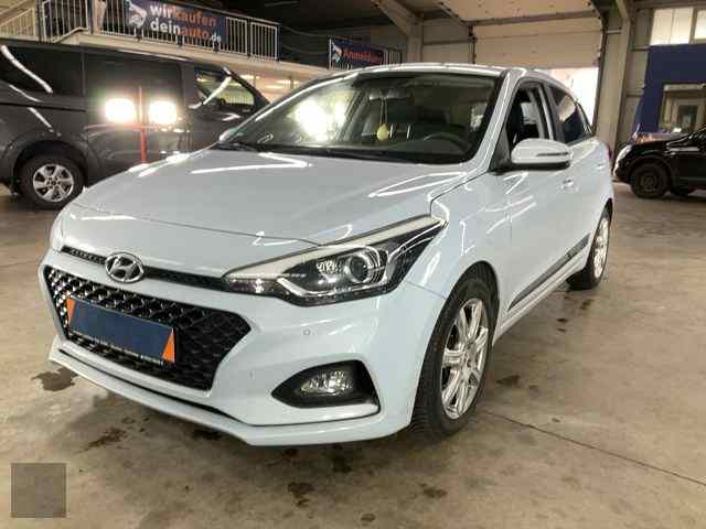Car image HYUNDAI i20