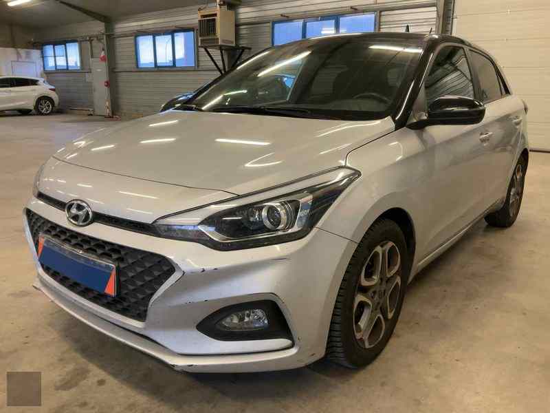 Car image HYUNDAI i20