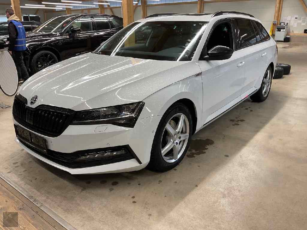 Slika vozila &Scaron;KODA Superb