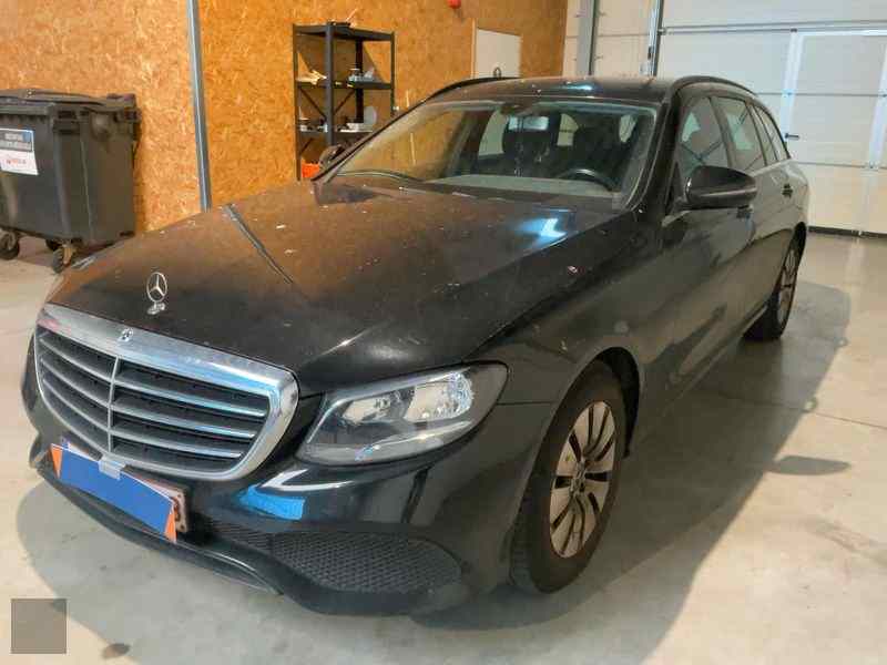 Slika vozila MERCEDES-BENZ E-Class