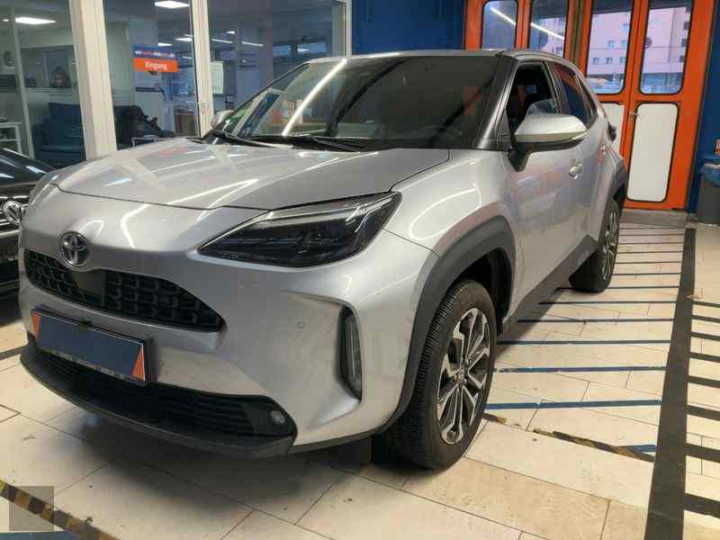 Slika vozila TOYOTA Yaris Cross