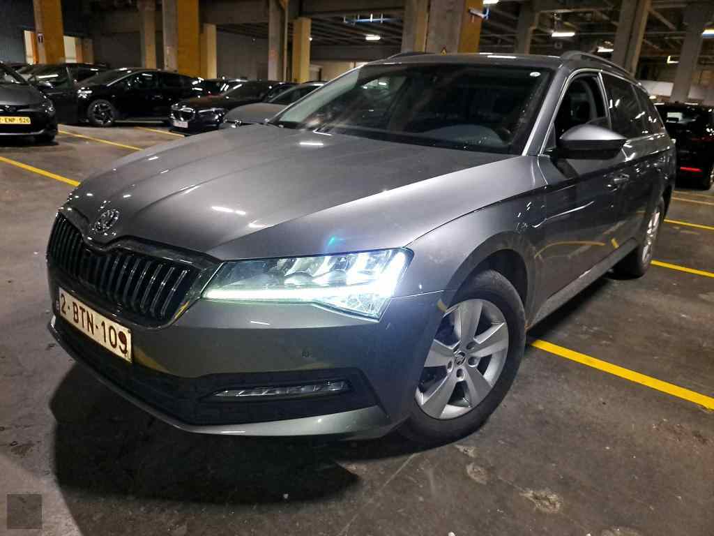 Slika vozila &Scaron;KODA Superb