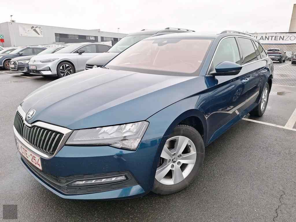 Slika vozila &Scaron;KODA Superb