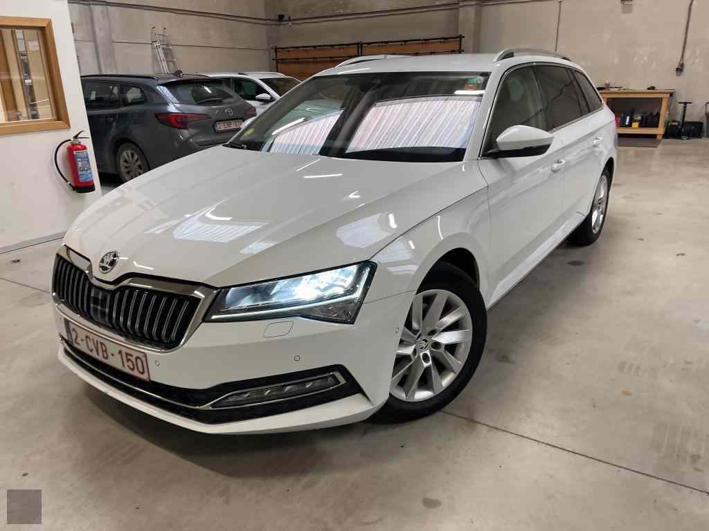 Slika vozila &Scaron;KODA Superb