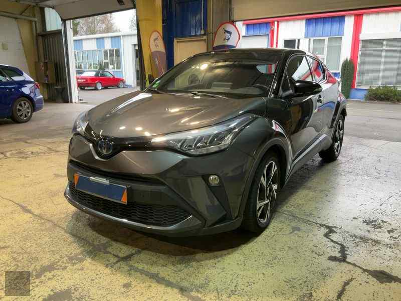 Slika vozila TOYOTA C-HR
