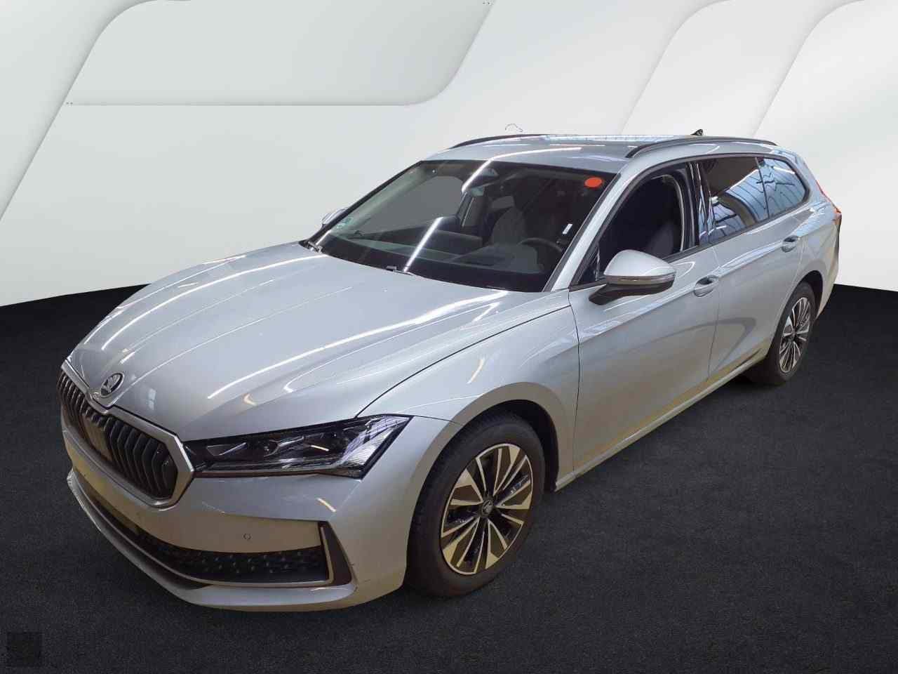 Slika vozila &Scaron;KODA Superb