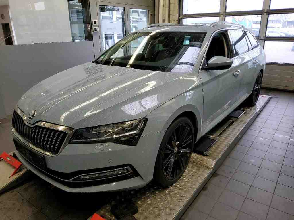 Slika vozila &Scaron;KODA Superb