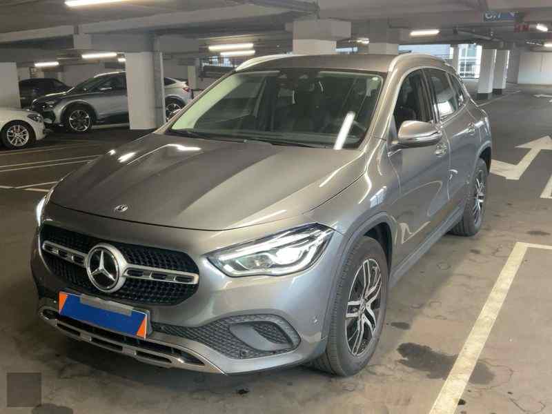 Slika vozila MERCEDES-BENZ GLA-Class