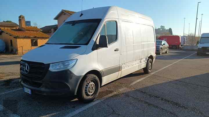 Slika vozila MERCEDES-BENZ T-Class