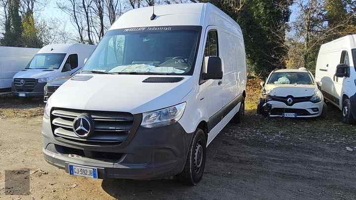 Slika vozila MERCEDES-BENZ T-Class