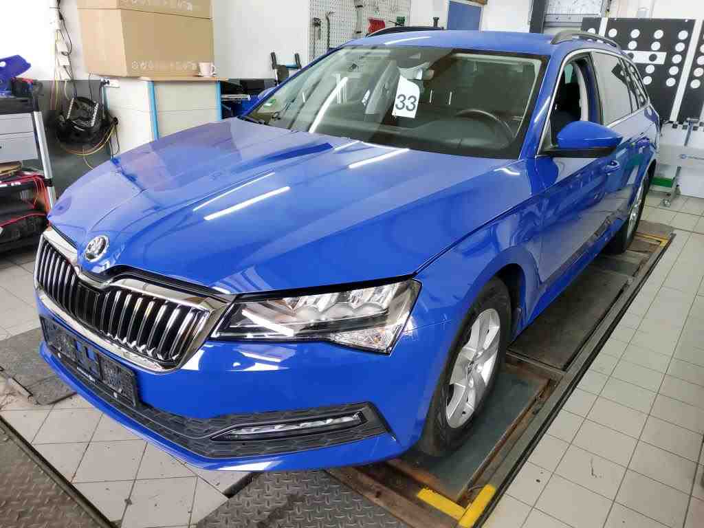 Slika vozila &Scaron;KODA Superb