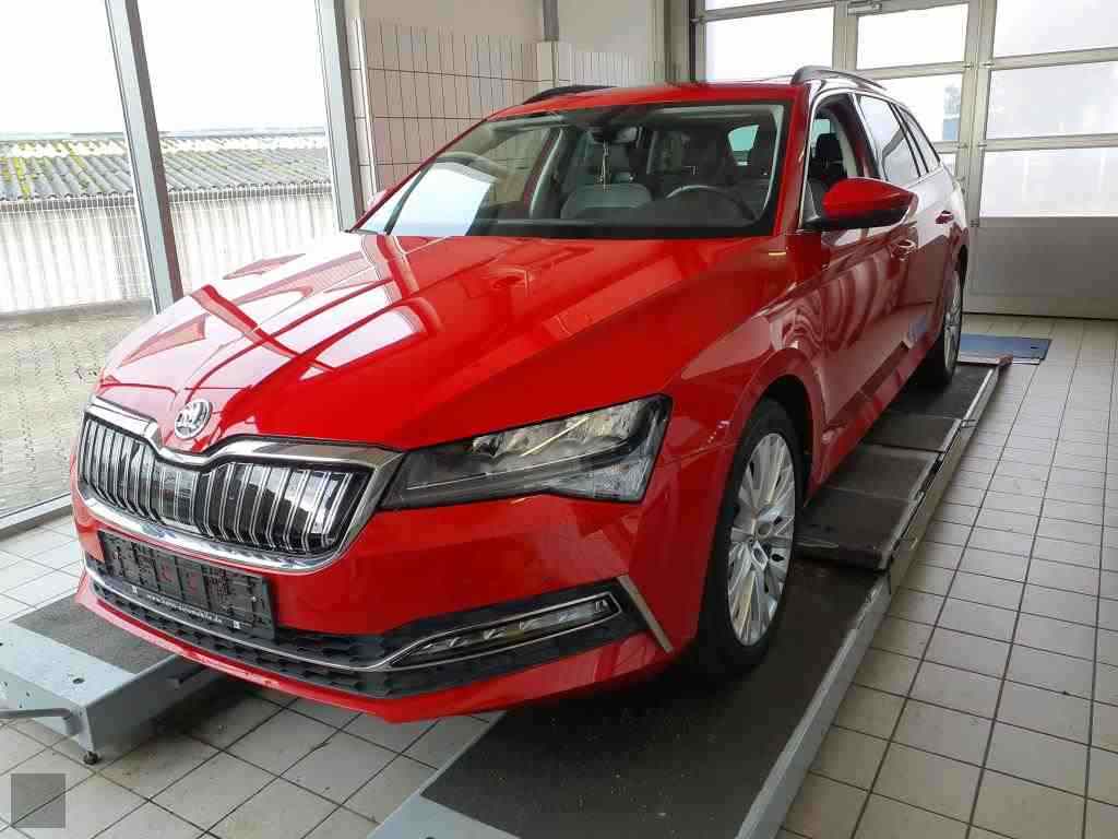 Slika vozila &Scaron;KODA Superb