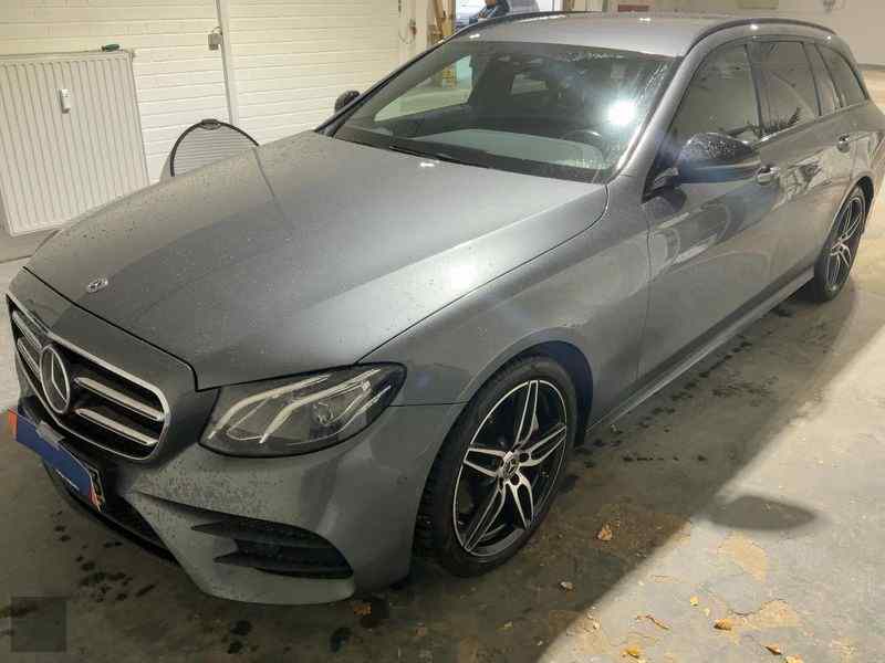 Slika vozila MERCEDES-BENZ E-Class