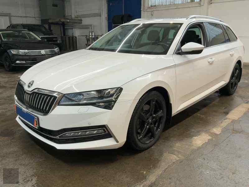 Slika vozila &Scaron;KODA Superb