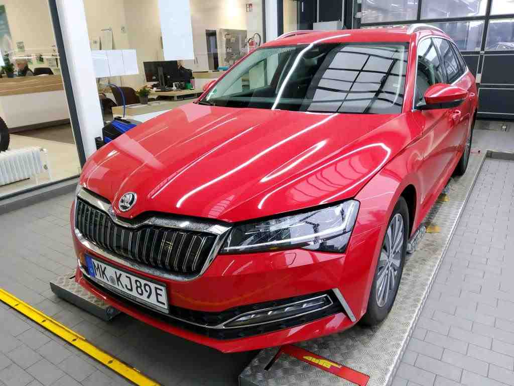 Slika vozila &Scaron;KODA Superb