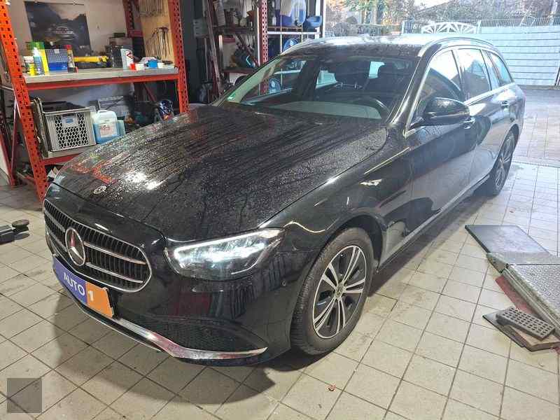 Slika vozila MERCEDES-BENZ E-Class