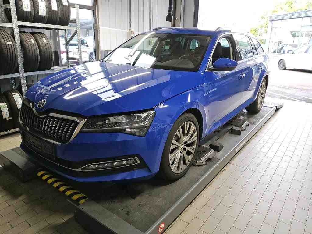 Slika vozila &Scaron;KODA Superb