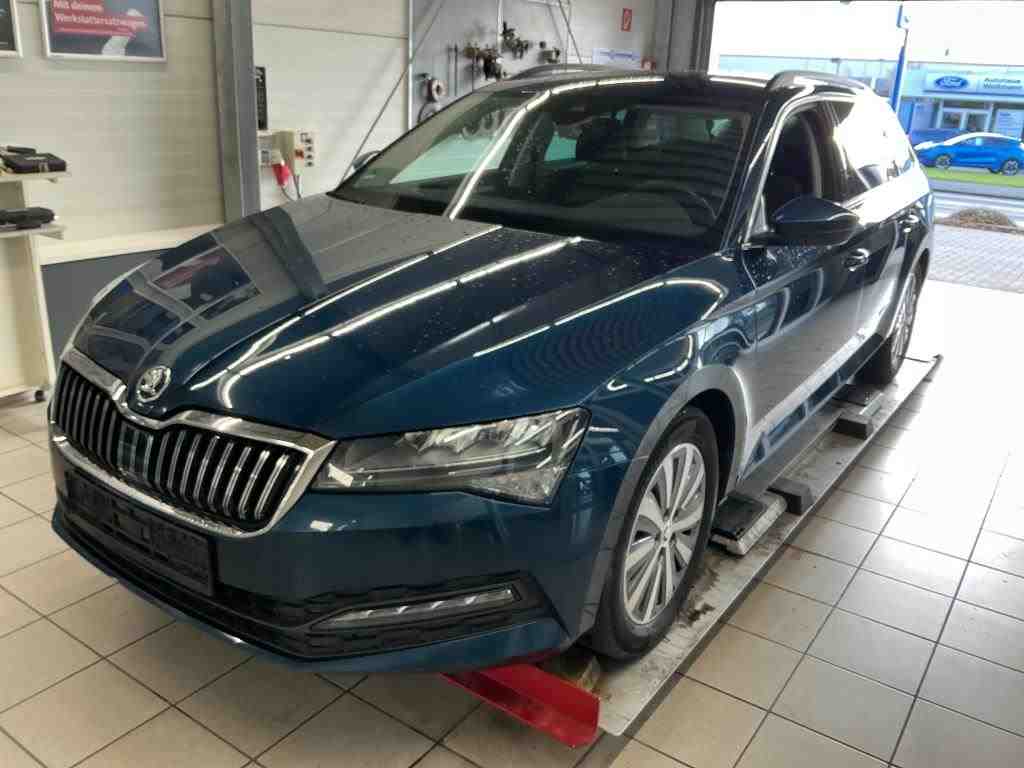 Slika vozila &Scaron;KODA Superb