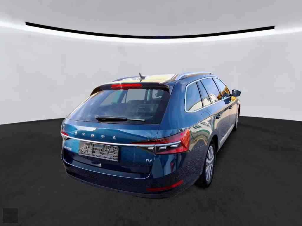 Slika vozila &Scaron;KODA Superb