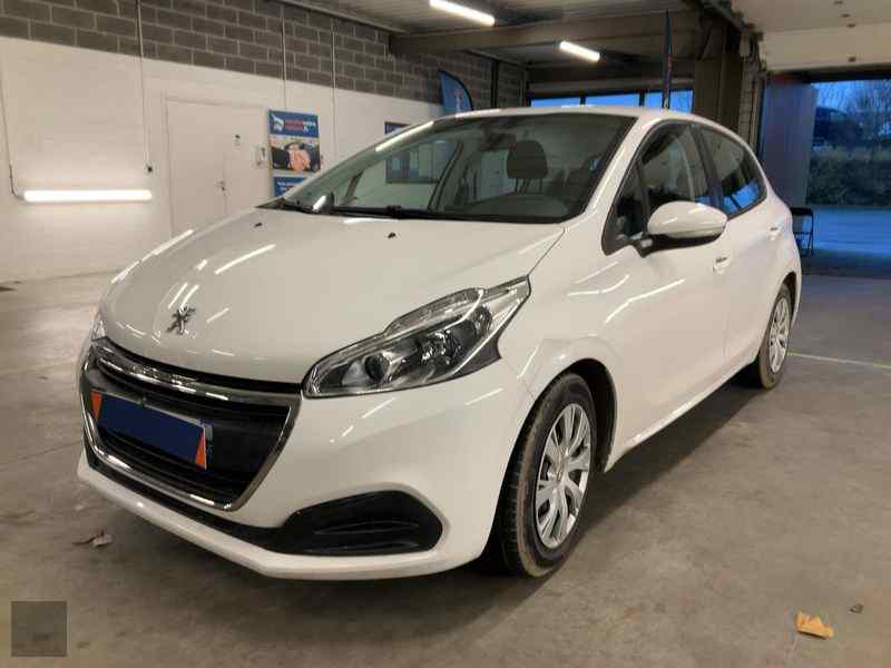 Car image PEUGEOT 208