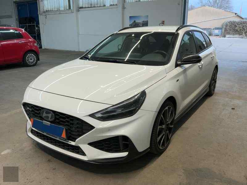 Car image HYUNDAI i30