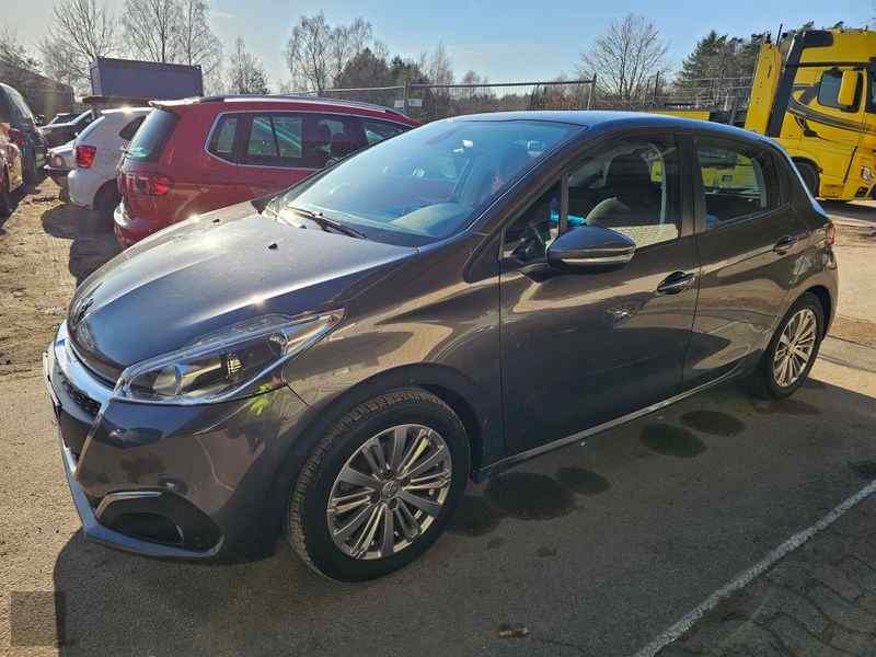 Slika vozila PEUGEOT 208