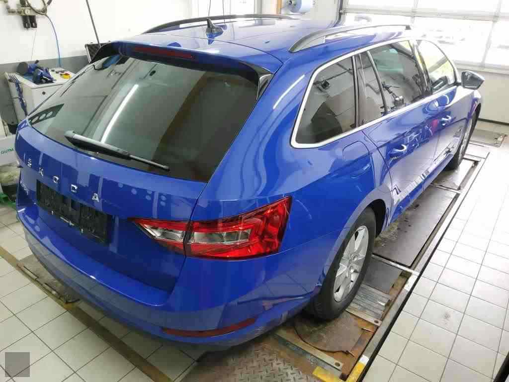 Slika vozila &Scaron;KODA Superb