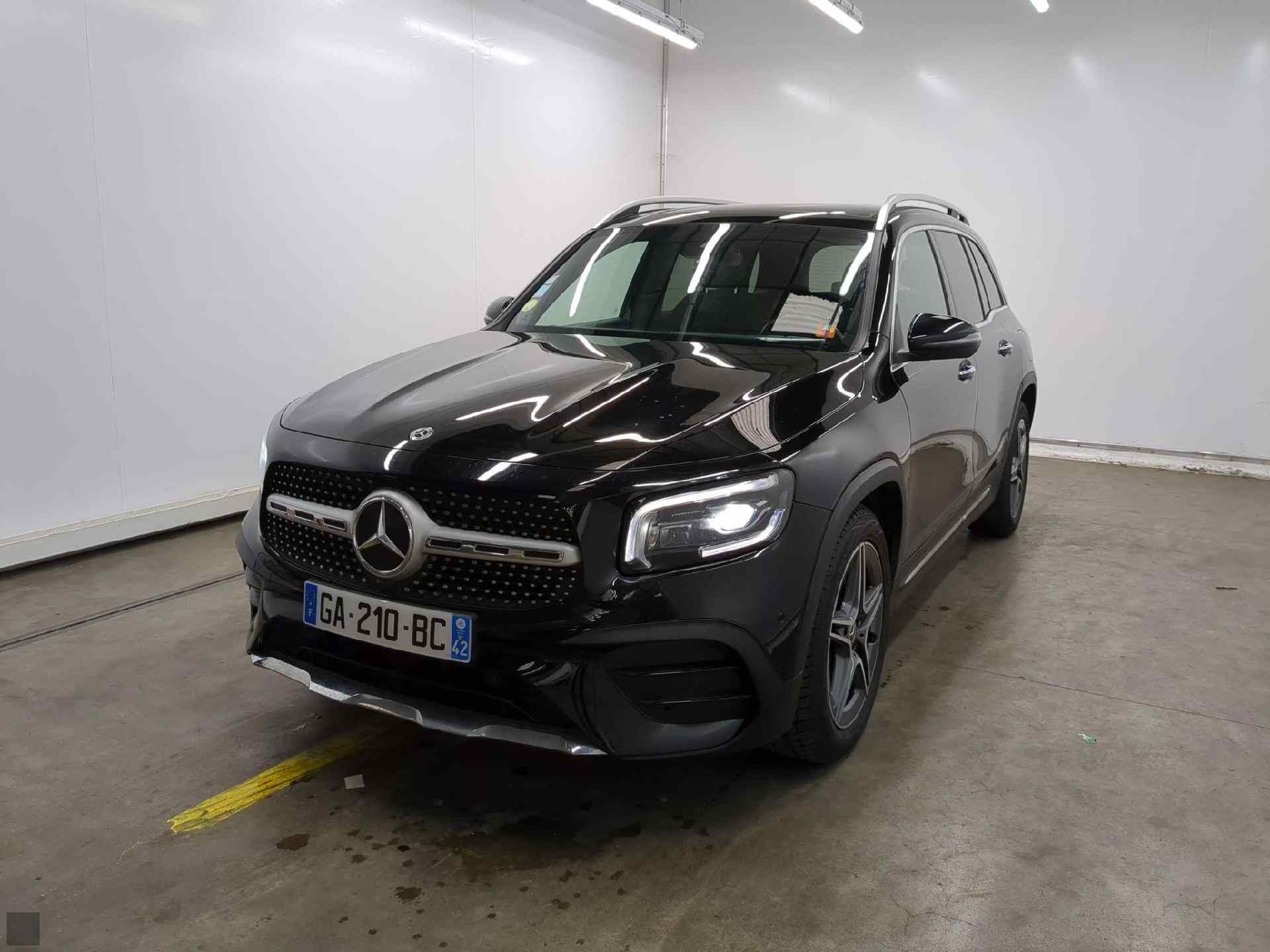 Slika vozila MERCEDES-BENZ GLB-Class