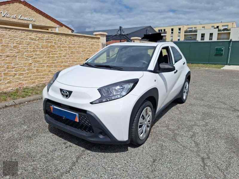 Slika vozila TOYOTA Aygo X