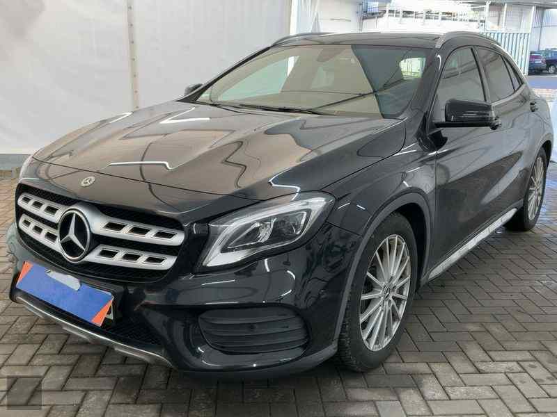 Slika vozila MERCEDES-BENZ GLA-Class