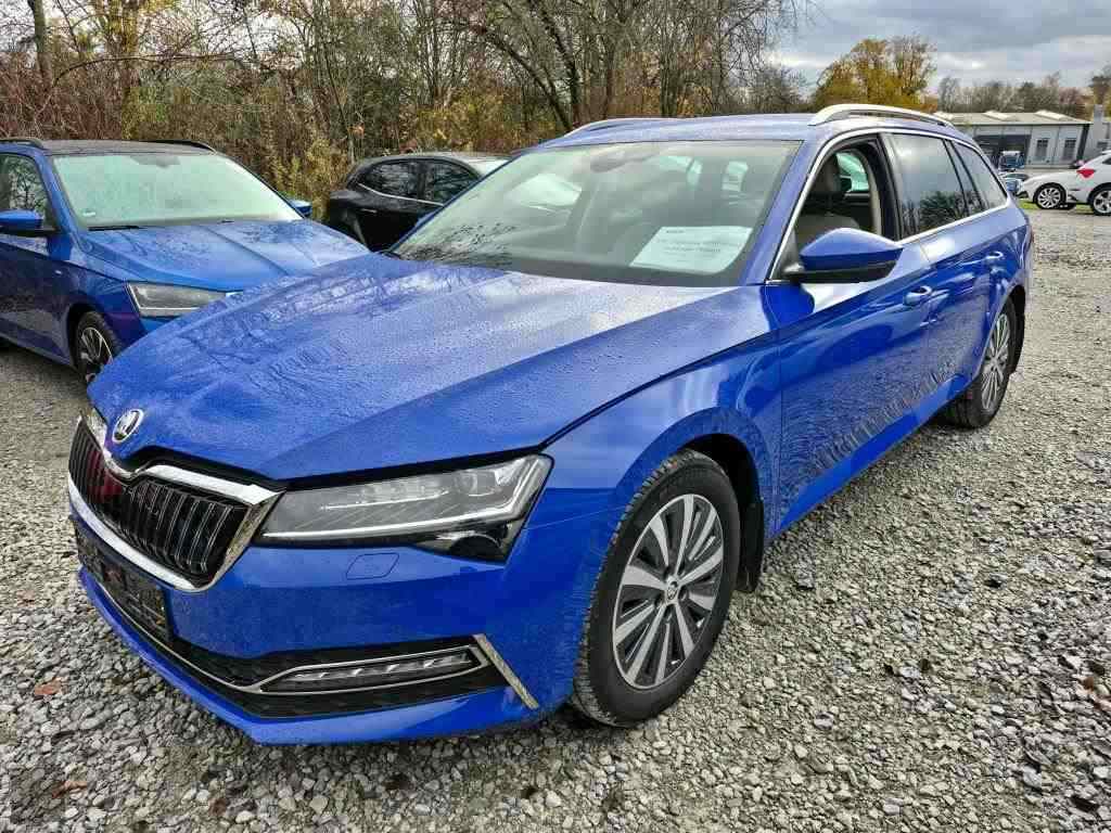 Slika vozila &Scaron;KODA Superb