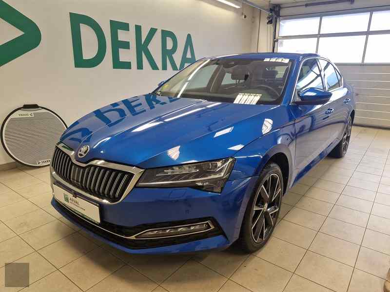 Slika vozila &Scaron;KODA Superb